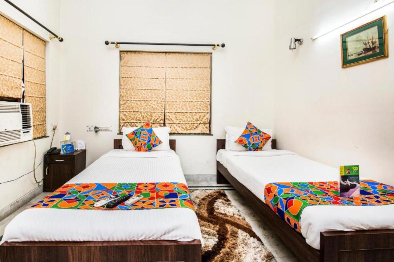 Hotel Ullash Residency: Spacious Salt Lake Retreat with Parking Salt Lake City Exterior photo